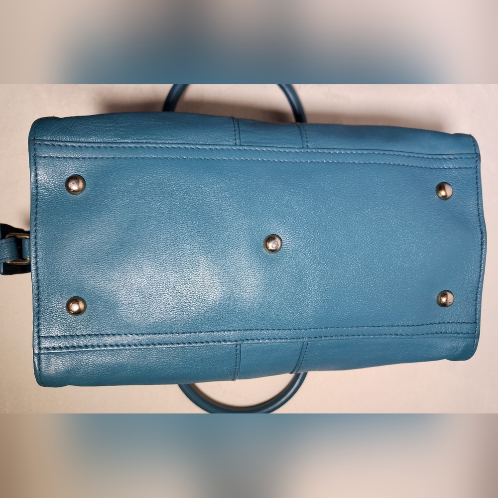 Yves Saint Laurent small cabas 2 way (orig strap not incl). Minor corner wear. - Picture 10 of 16